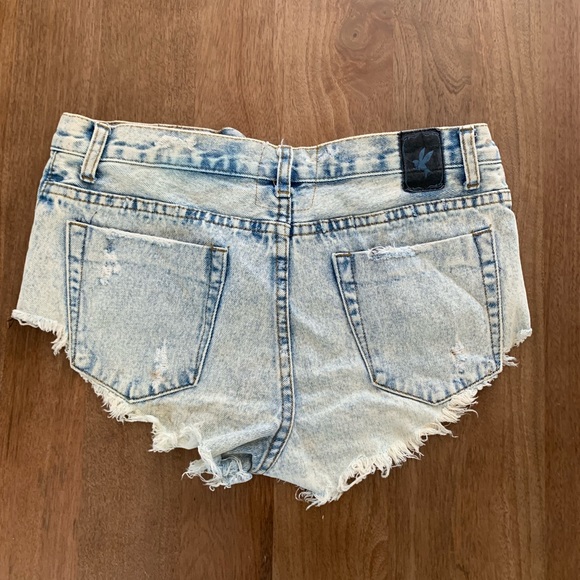 One teaspoon shorts - Picture 3 of 3